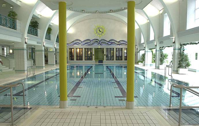 Stadtbad Schwimmhalle