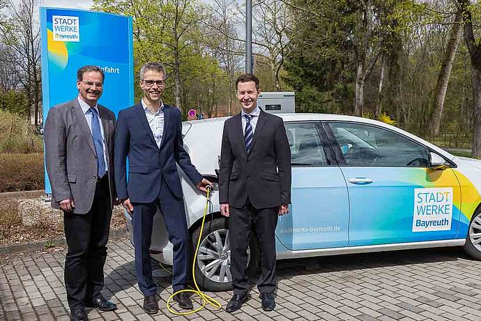Elektromobilität: Stadtwerke Bayreuth kooperieren mit Frankenplus
