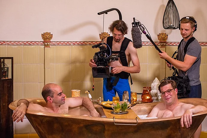 Fernsehdreh in der Lohengrin Therme mit Axel Brüggemann. Fernsehdreh in der Lohengrin Therme mit Axel Brüggemann.