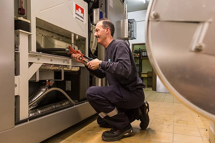 BHKW der Stadtwerke Bayreuth in der Röntgenstraße BHKW der Stadtwerke Bayreuth in der Röntgenstraße