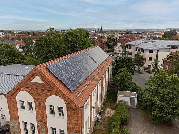 PV-Anlage Schalthaus der Stadtwerke Bayreuth